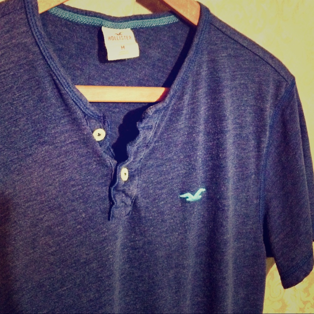 NWOT Mens Navy Blue Medium Hollister Tee