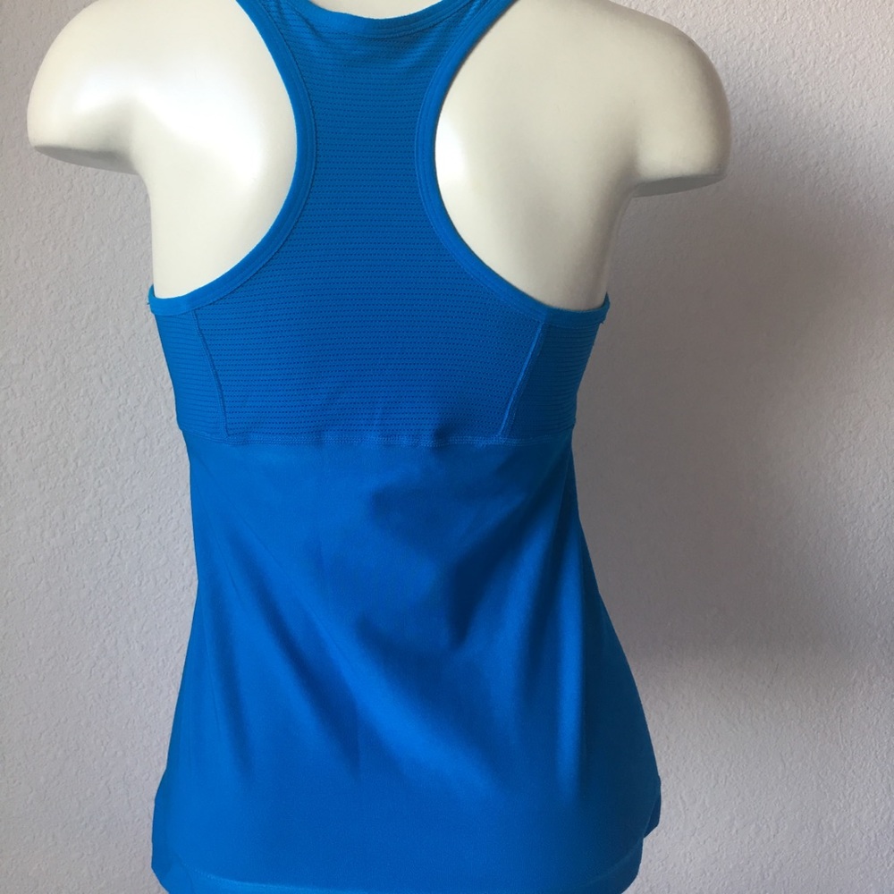 💥 Nike Fit Dri Racerback 💥 - Picture 2 of 8
