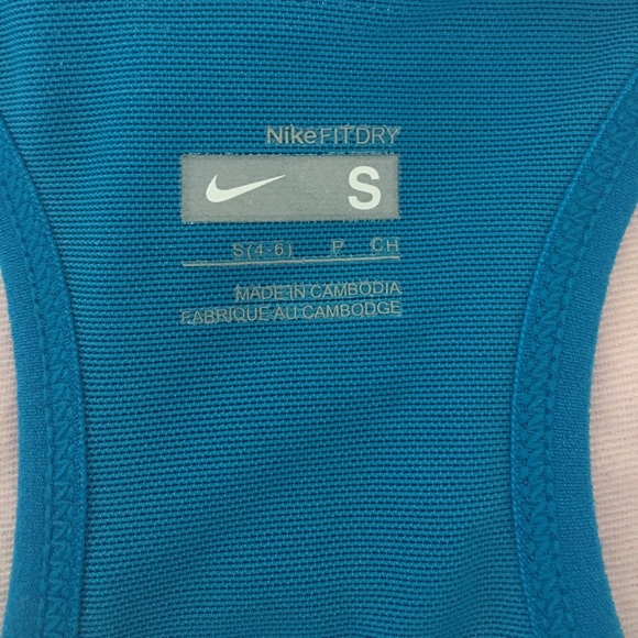 💥 Nike Fit Dri Racerback 💥 - Picture 4 of 8