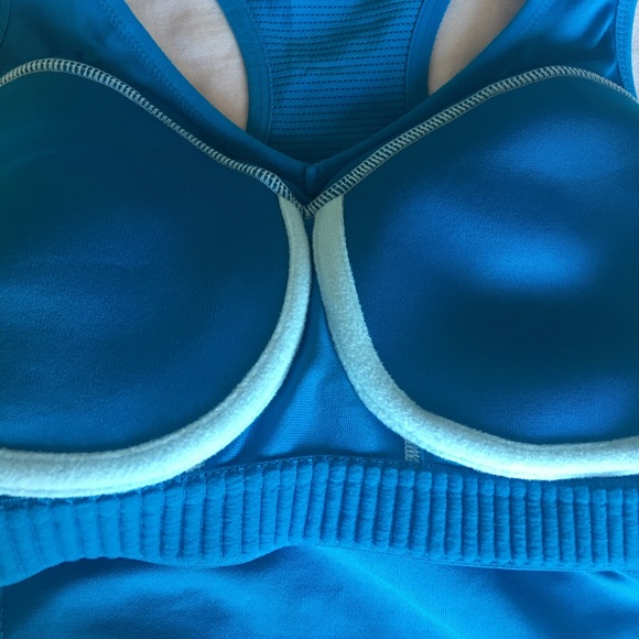 💥 Nike Fit Dri Racerback 💥 - Picture 6 of 8