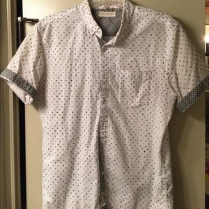 7 Diamonds SS Button down
