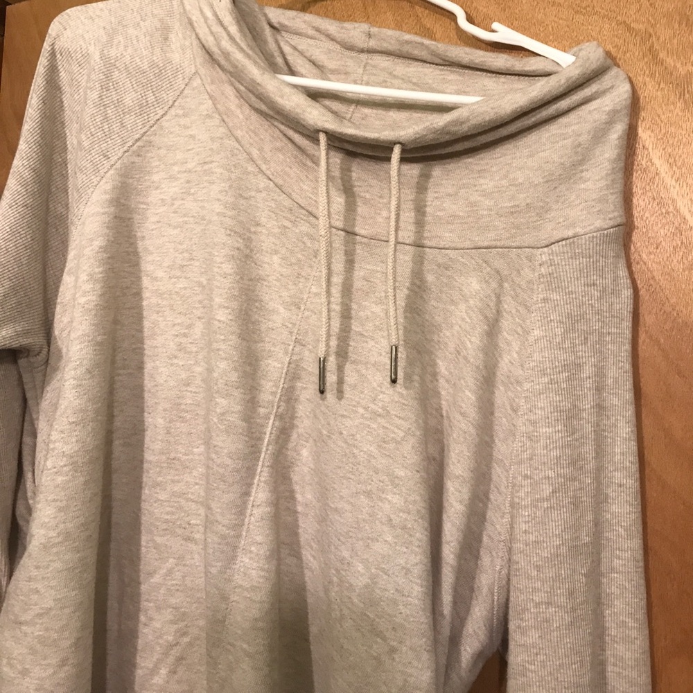 Maternity sweatshirt