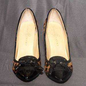 Leather Leopart print pump