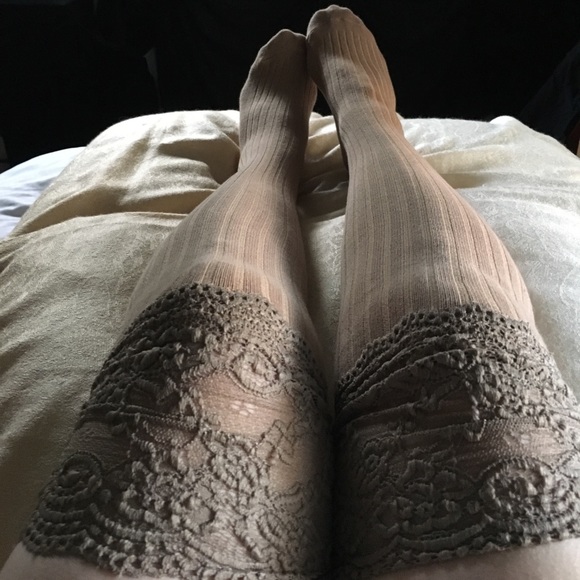 Accessories - 💋2/$25💋Lace Thigh Highs-Coffee