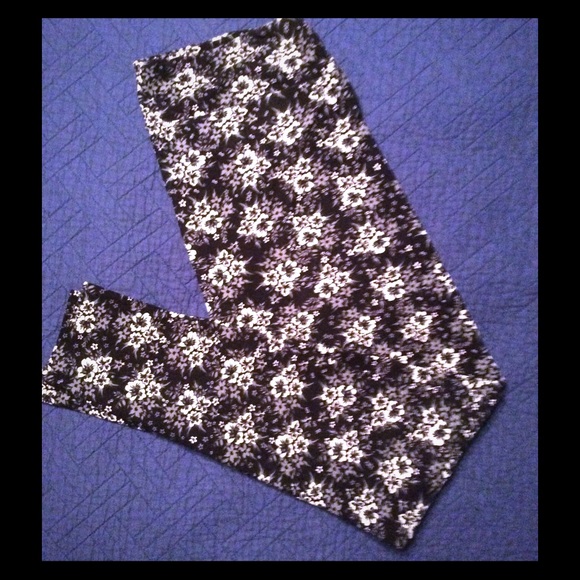LuLaRoe TC leggings, black with white and grey - Picture 1 of 1