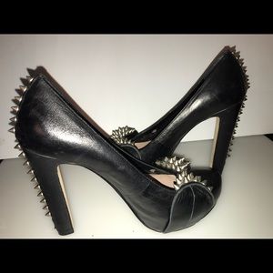 Vince Canute Janna Black Leather Pumps 6.5 B