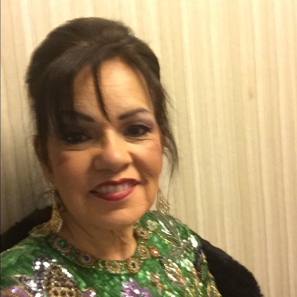 Meet your Posher, Deborah