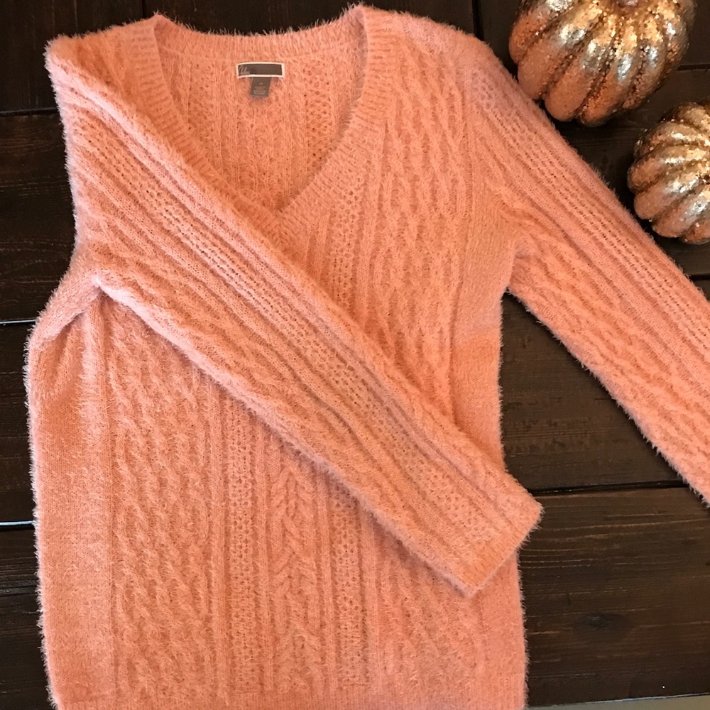 Chelsea28 Pink Fuzzy V Neck Cable Sweater XSmall