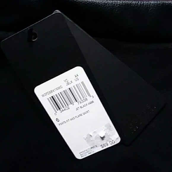 NWT Black Guess Skirt - Picture 3 of 3
