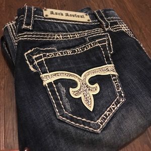 excellent condition Rock Revival Jeans! ON HOLD (: