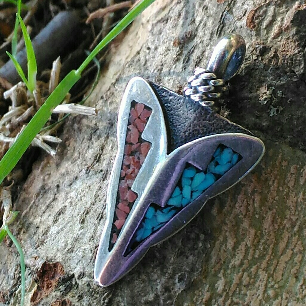 💖SOLD💖Sterling inlay turquoise arrowhead pendant