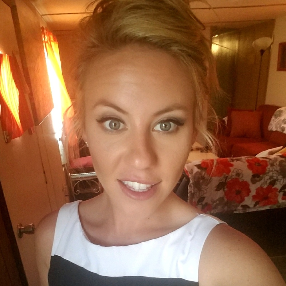 Meet your Posher, Jeris