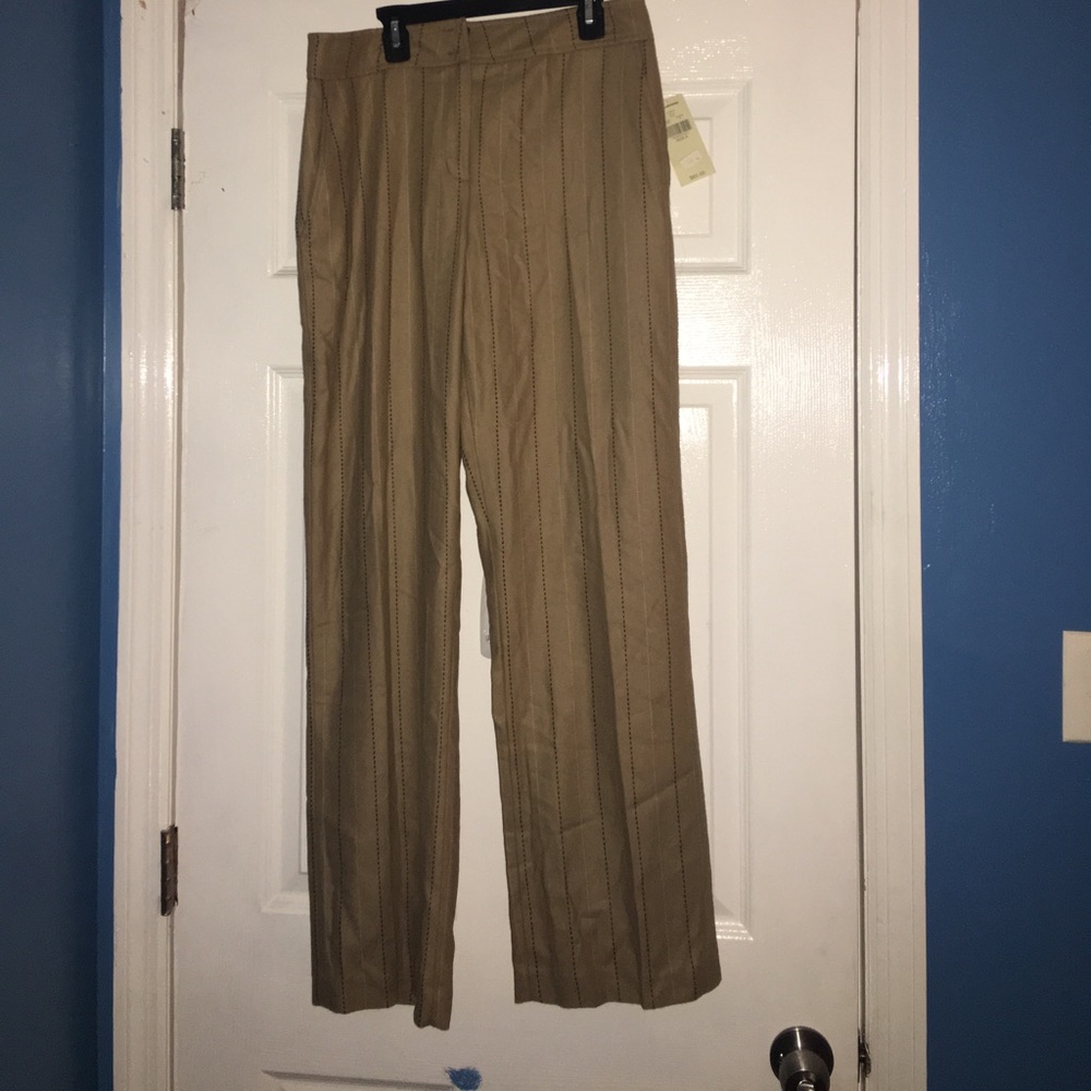 NWT Valerie Stevens