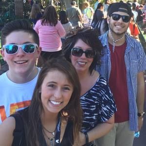 Meet your Posher, Tiffany