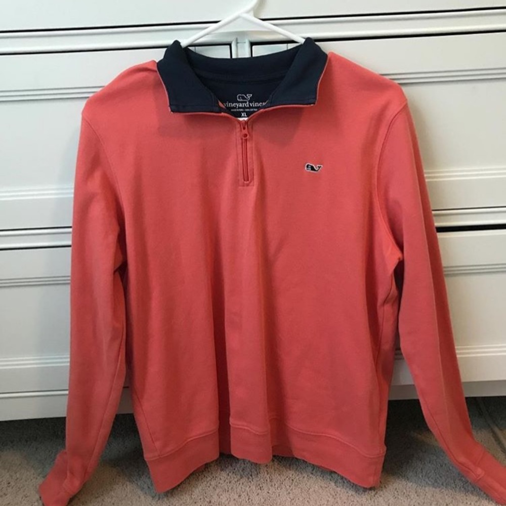 Vineyard Vines pullover, quarter zip, barely worn