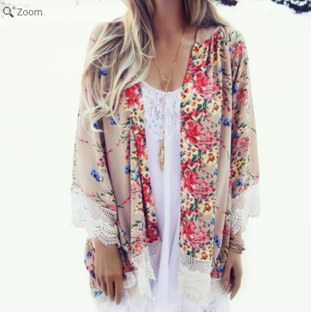 Floral kimono🌻 🌹SPRING IS HERE