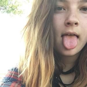 Meet your Posher, Letta