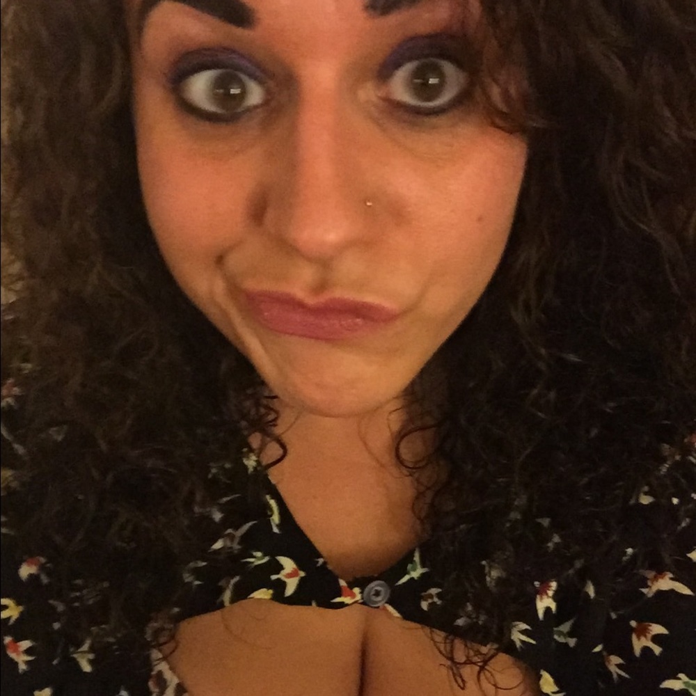 Meet your Posher, Ashley