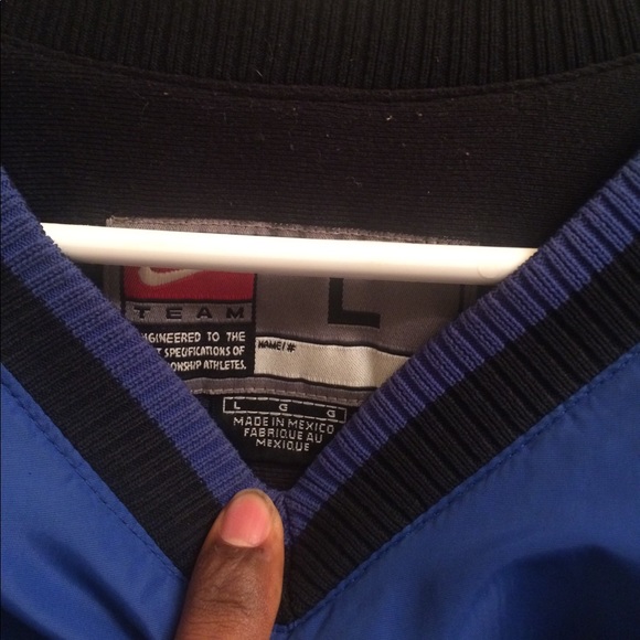 Throw back Nike jacket - Picture 2 of 2