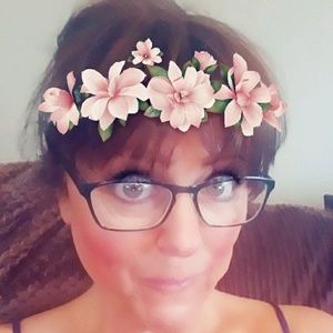 Meet your Posher, Sharon