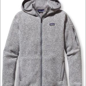 Women's Patagonia - Long sleeve zip up.
