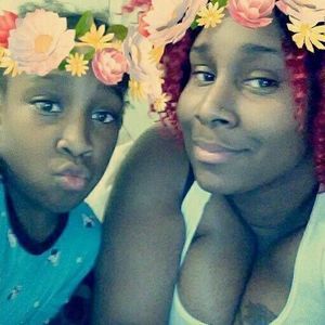 Meet your Posher, Olivia