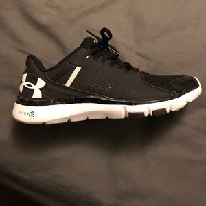 Under Armour Size 9