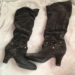 Aerosoles brown suede boots