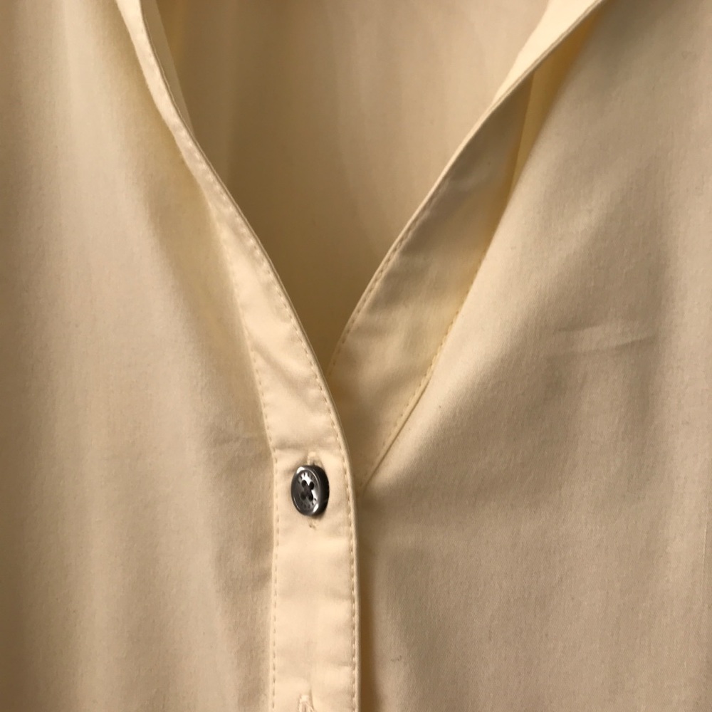 Express yellow button down blouse - Picture 3 of 3