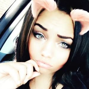 Meet your Posher, Tierra