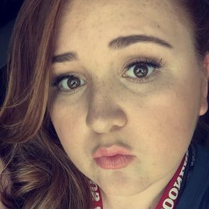 Meet your Posher, Hailey