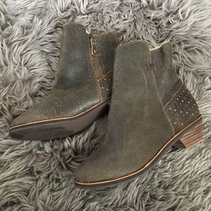 Reef ankle boots