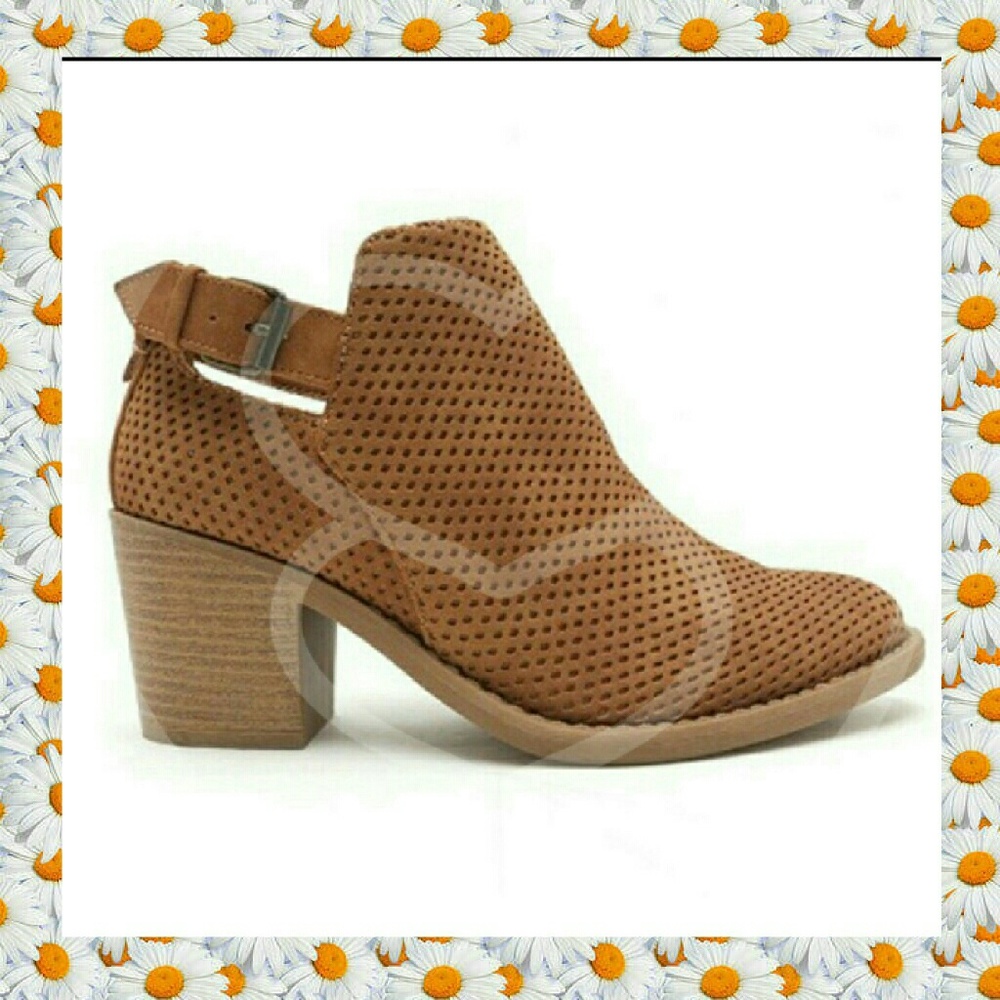 🍍BUCKLE CUT OUT BOOTIES🌴 - Picture 2 of 3