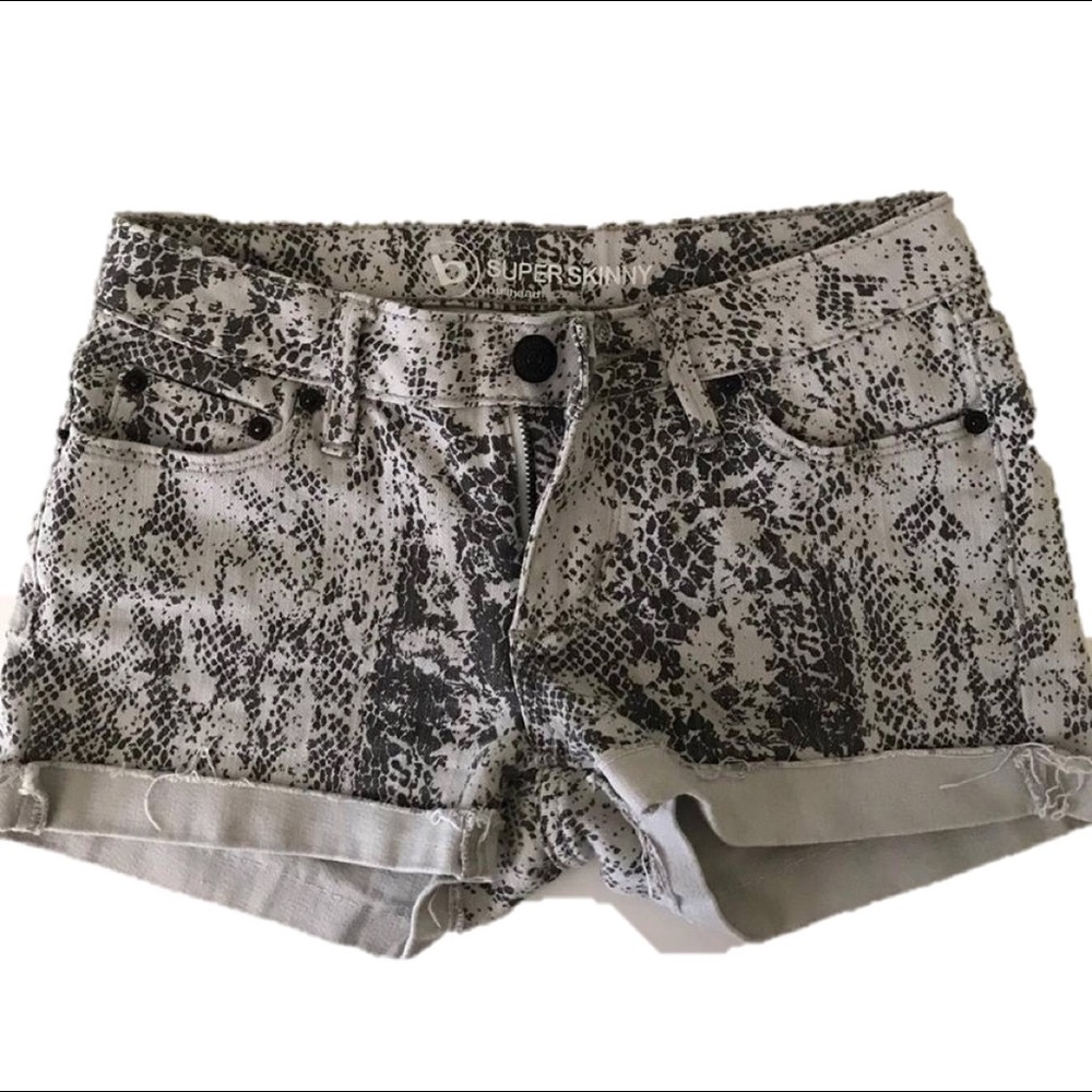 PacSun Snakeprint Grey Shorts