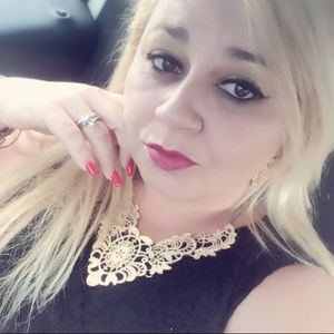 Meet your Posher, Lidia