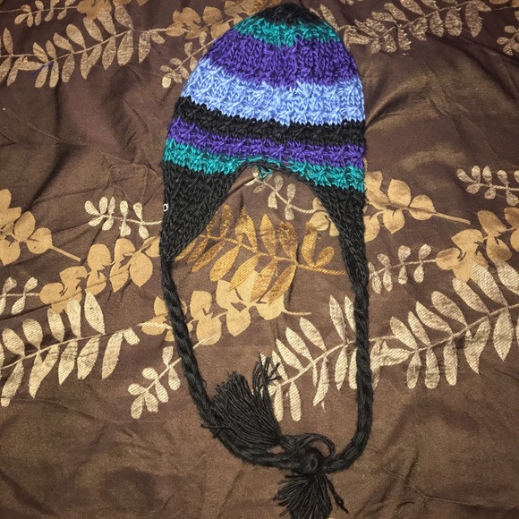 Hat - Picture 2 of 3