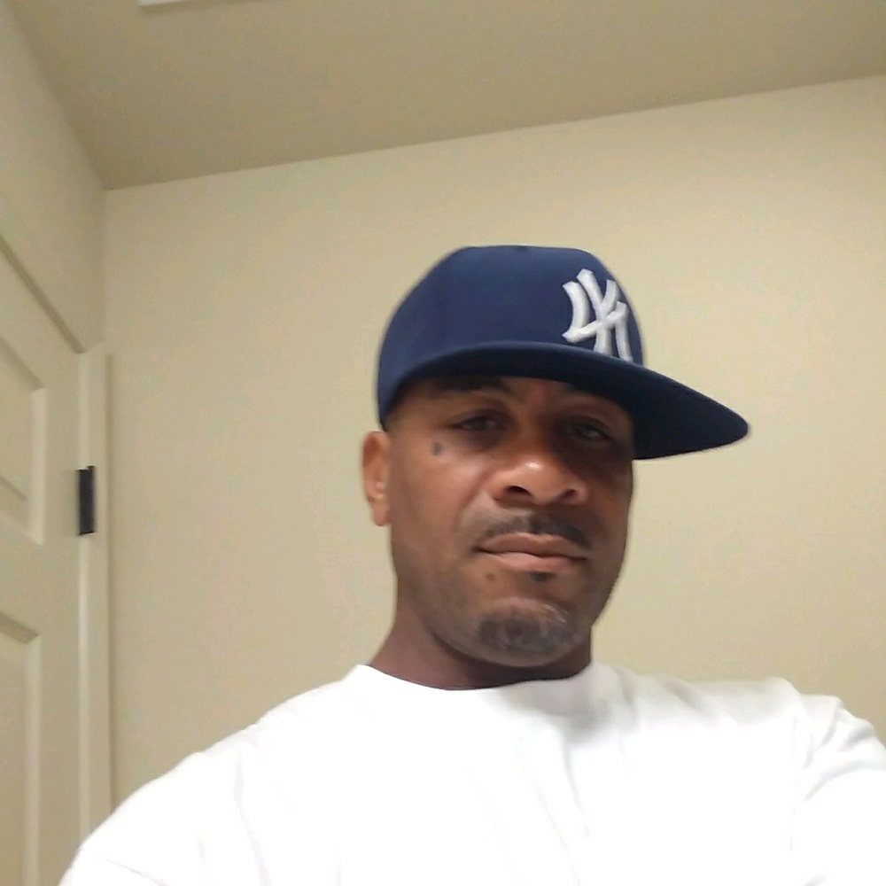 Meet your Posher, Ezell