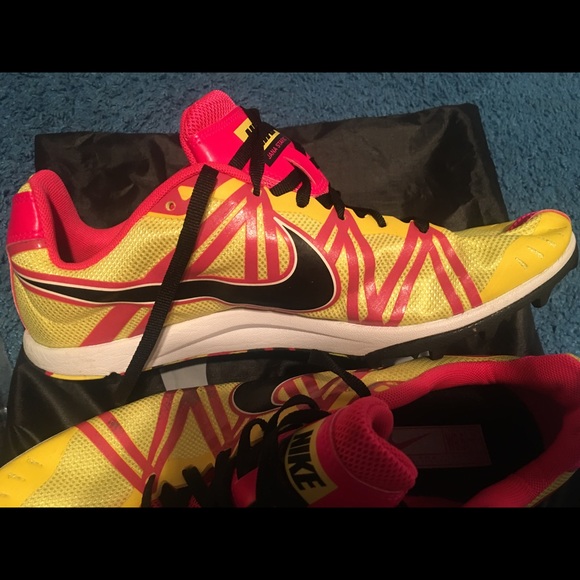 Nike Track and Field Shoes - Picture 4 of 6