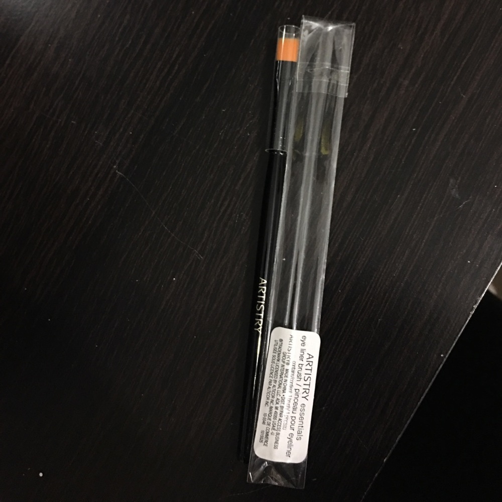 NEW Eyeliner Brush