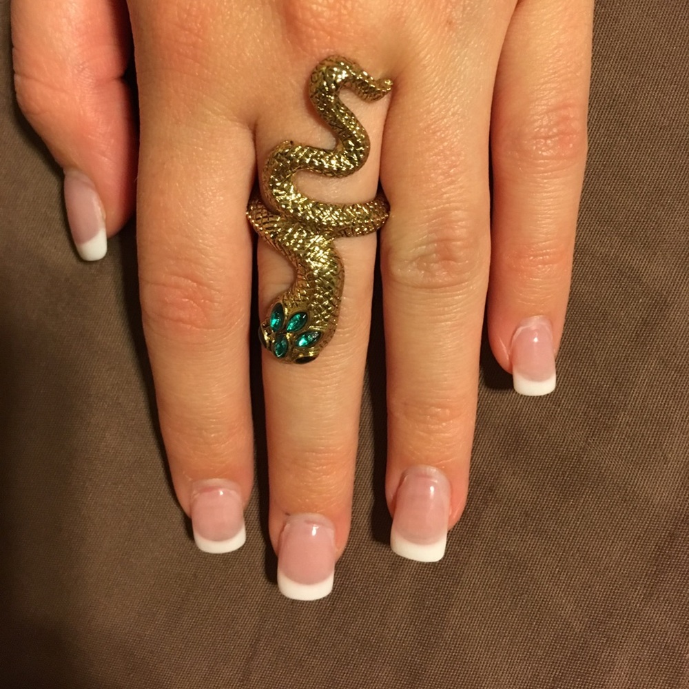 Aldo ring
