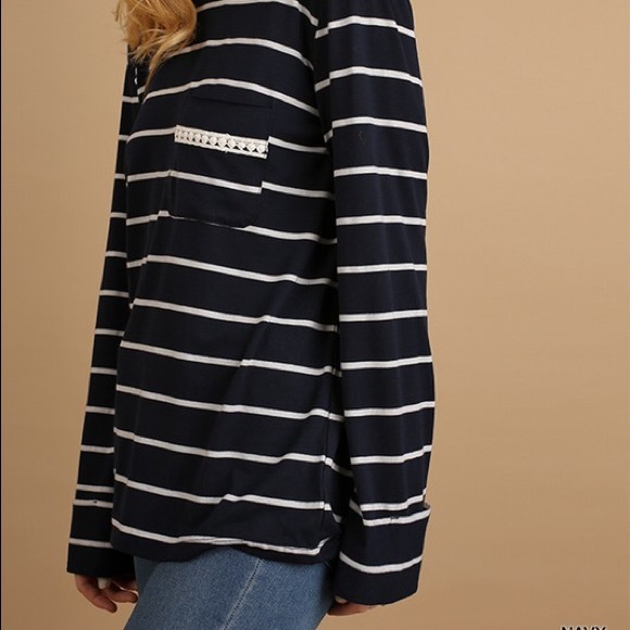 Lace up sweatshirt - Picture 3 of 4