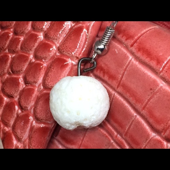 Necklace and earring set - Picture 5 of 5