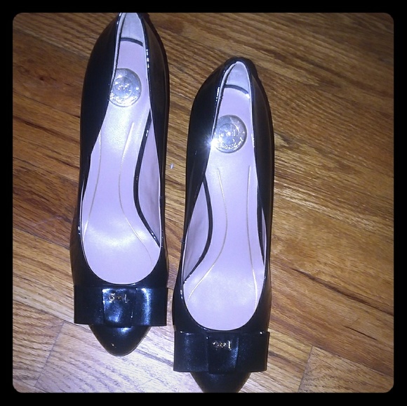 GML ... beautiful Charcoal Gray or Pewter .. pumps - Picture 3 of 7