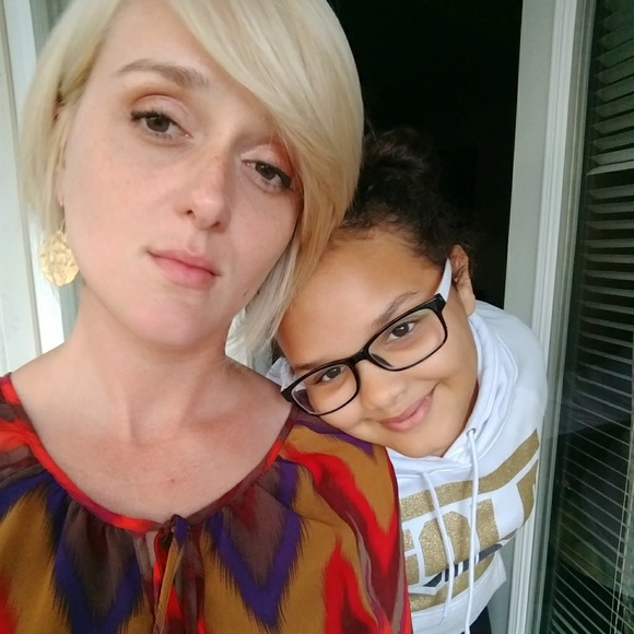 Meet your Posher, Nat - Picture 2 of 4