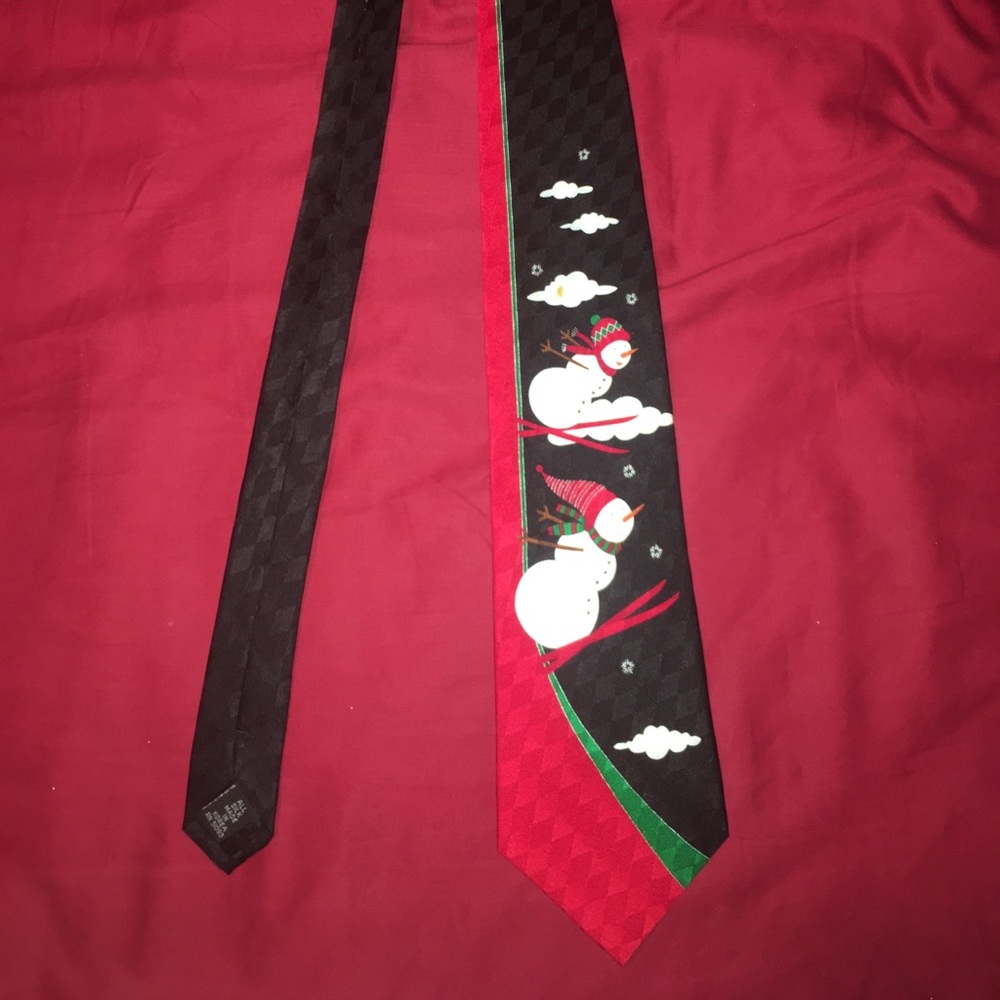 Flying Snowmen Tie