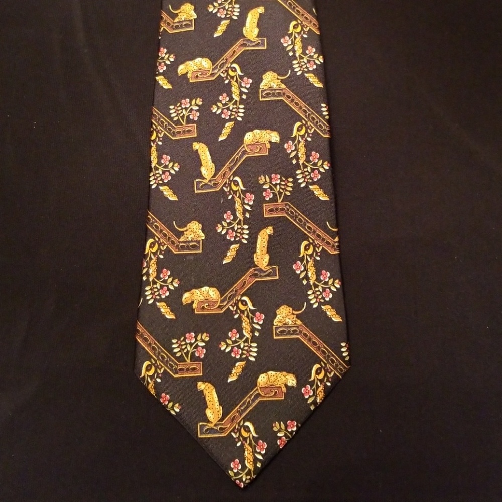 SALVATORE FERRAGAMO TIE