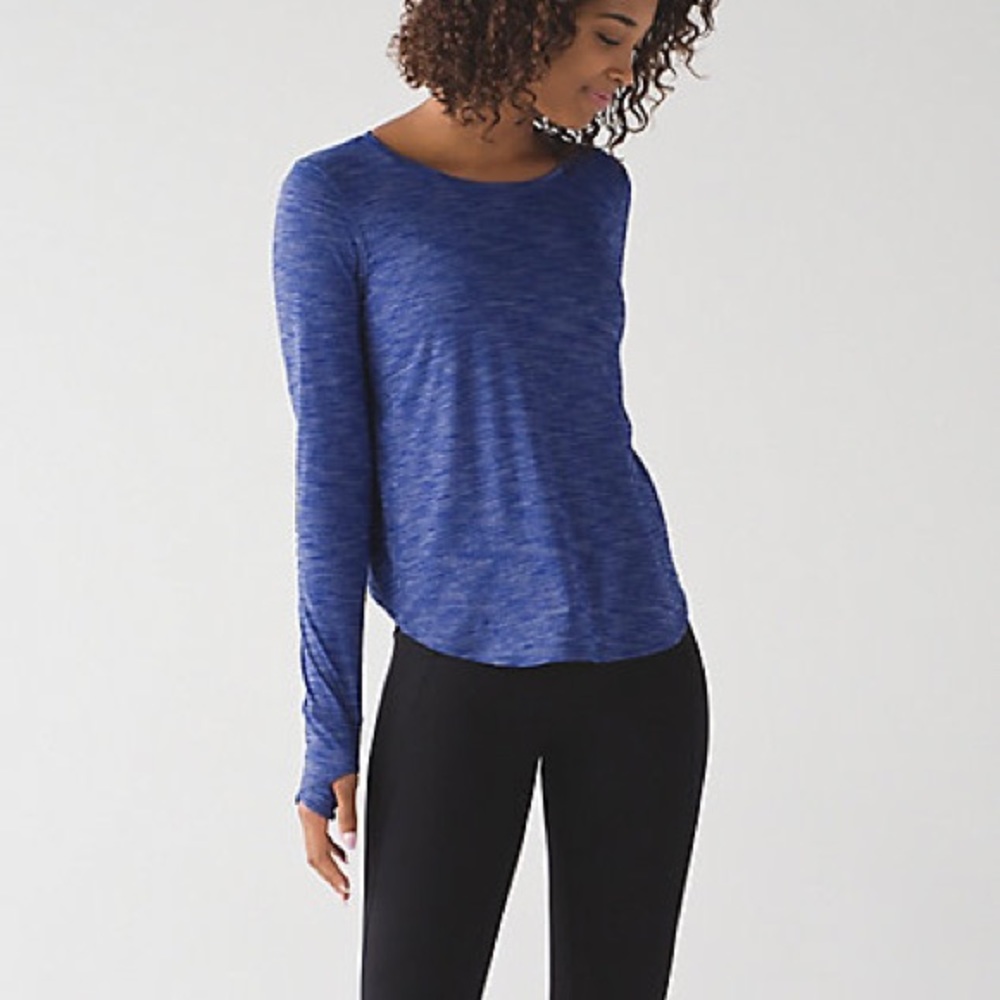 Lululemon running long sleeve.