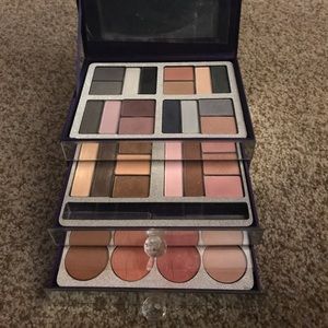 Tarte eyeshadow/blush/bronzer box