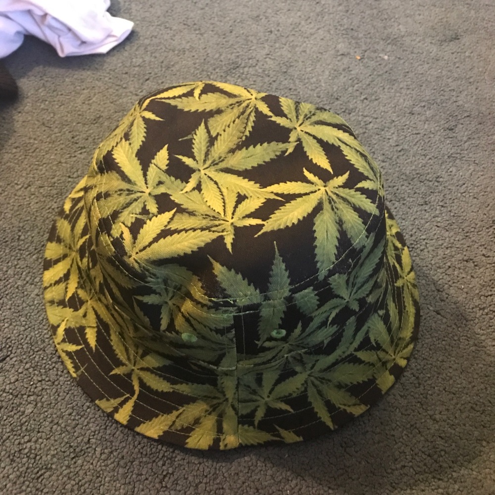 Bucket Hat