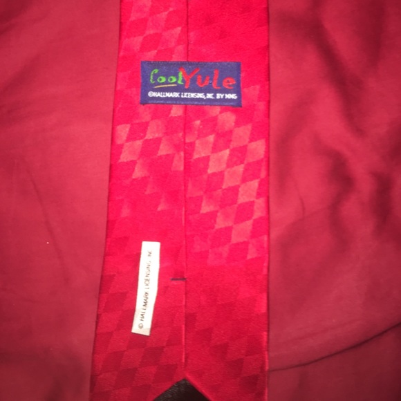 Skiing Snowman Tie - Picture 2 of 3